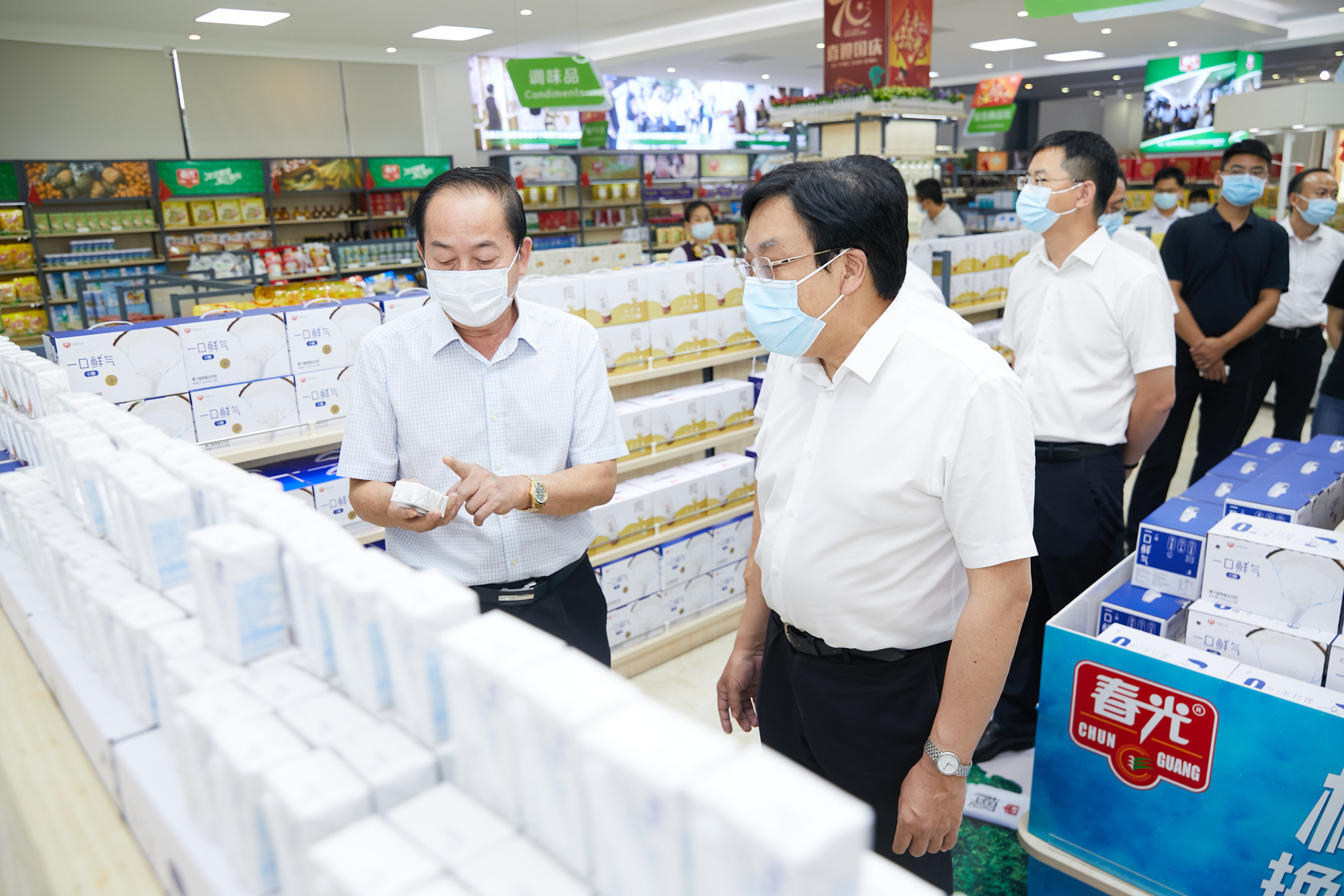 1656571775519291.jpg 馮飛省長(zhǎng)調(diào)研3_副本.jpg